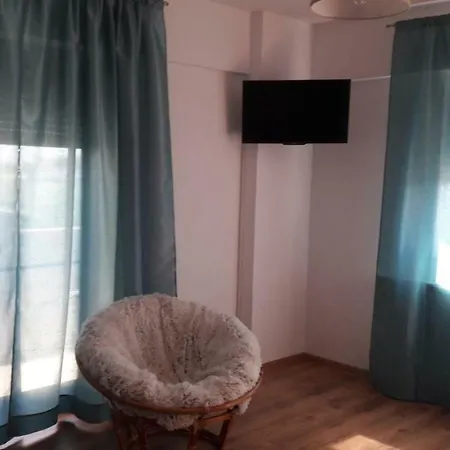 Apartament Deea *