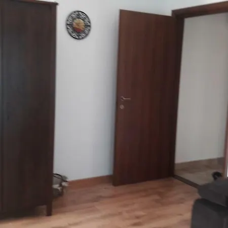 アパート Apartament Deea