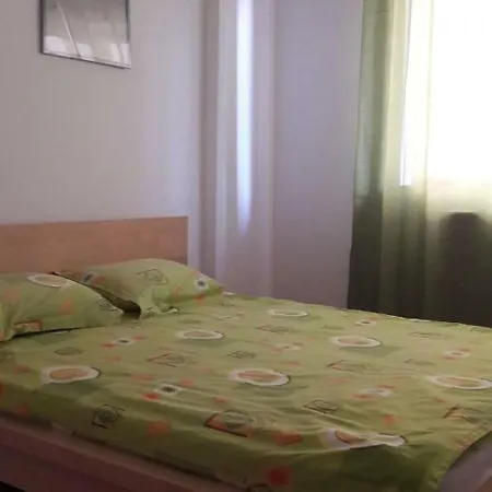 アパート Apartament Deea